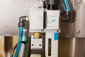 Устройство пневматического отбраковывателя