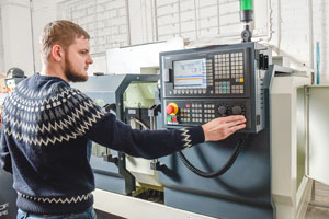 Настройка токарного станка с ЧПУ перед обработкой детали