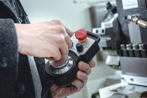 Настройка процесса работы станка на кончиках пальцев